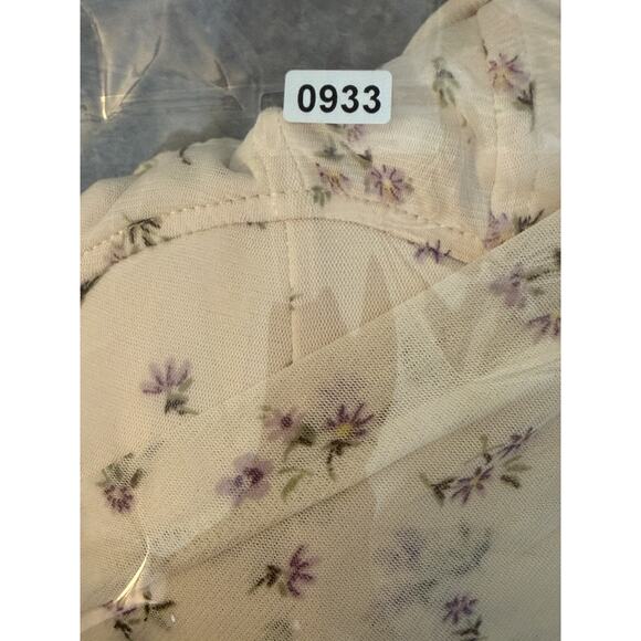 Iris Y2K Coquette Crop Top Womens Size L Ruffled Pointelle Milkmaid Romantic - Picture 8 of 8